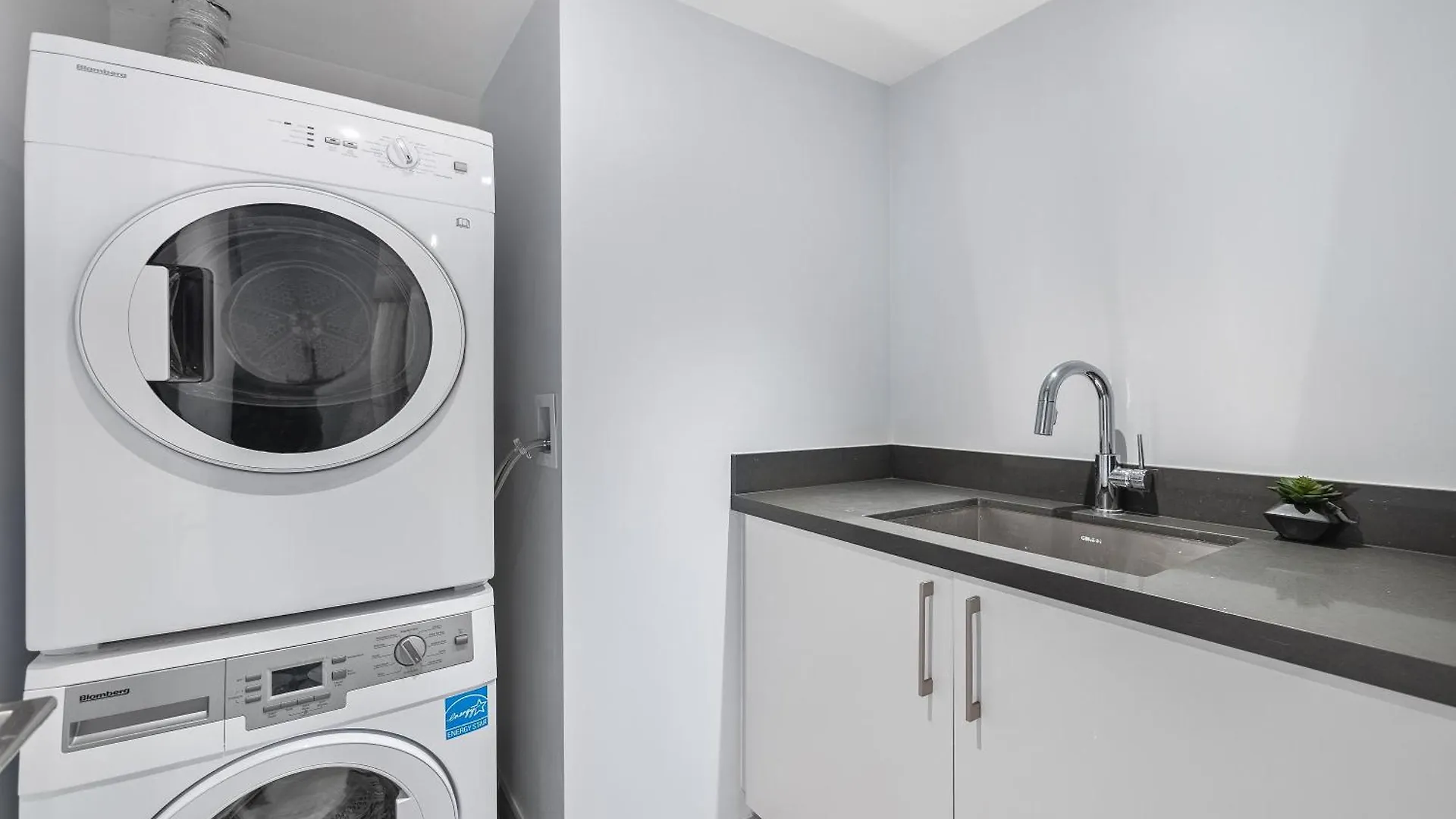 Apartmán The Estate - Yorkville Toronto