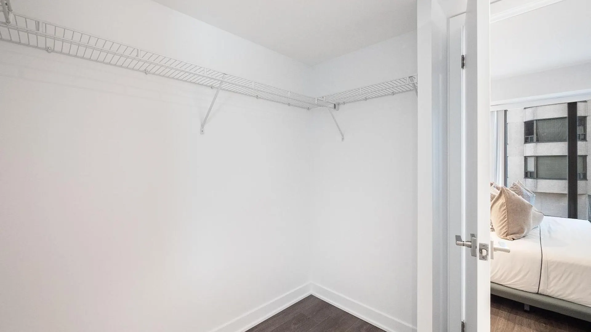 The Estate - Yorkville Toronto Apartment